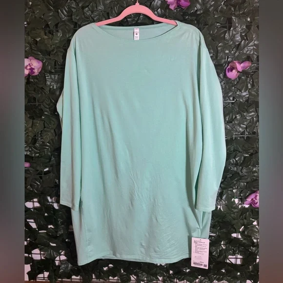 🆕 Lululemon 🍋 Back in Action Long Sleeve Dress - Picture 4 of 10